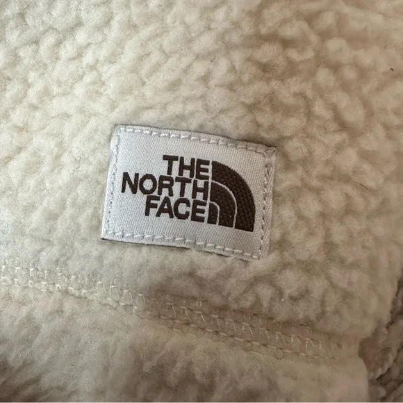 The North Face Women's Cragmont Fleece Coat - Picture 10 of 12